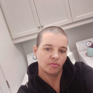 Meet your Posher, Karine